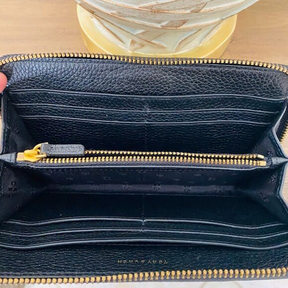 Tory Burch Britten Zip Continental Leather Wallet in Black - Picture 4 of 8